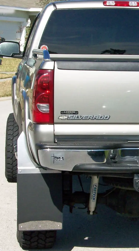 08-Chevy-SS-lifted-bracket.webp
