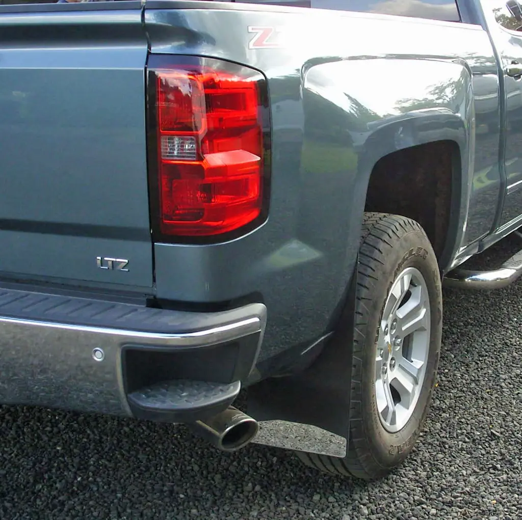2014-1500-rear-standard-size.webp