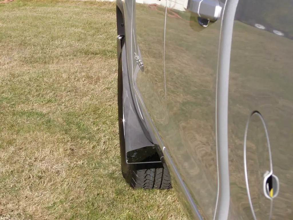 GMC 1500 Front drill‑less mud flaps, 2014 – 2018