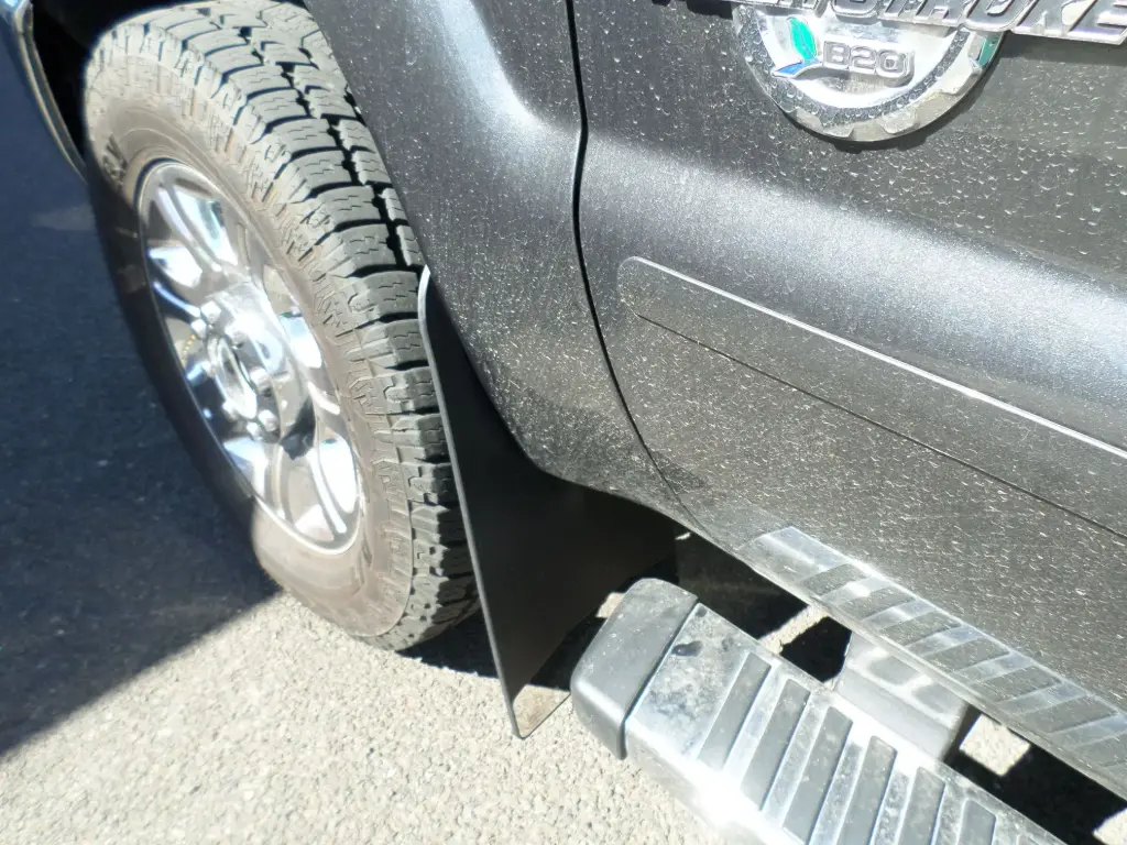 Ford F250/350 Front drill‑less mud flaps, 2011 - 2016