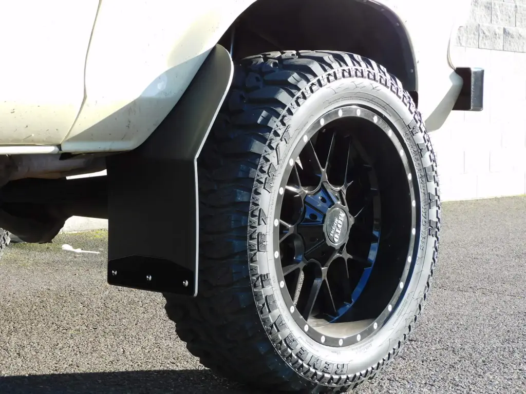 Ford F150/F250/350 front heat bend mud flaps, 1973 – 1998