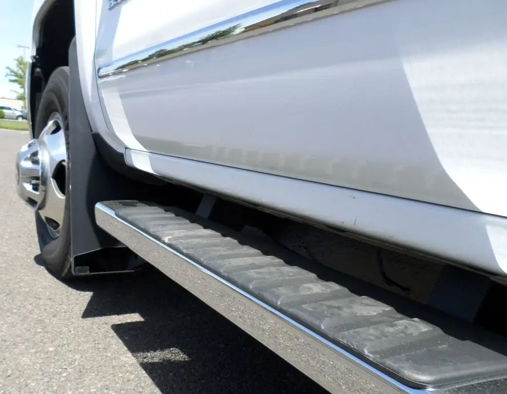 Chevy 2500/3500 Front drill‑less mud flaps, 2015 – 2019