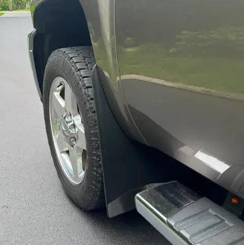 Chevy 2500/3500 Front drill‑less mud flaps, 2007.5 – 2014