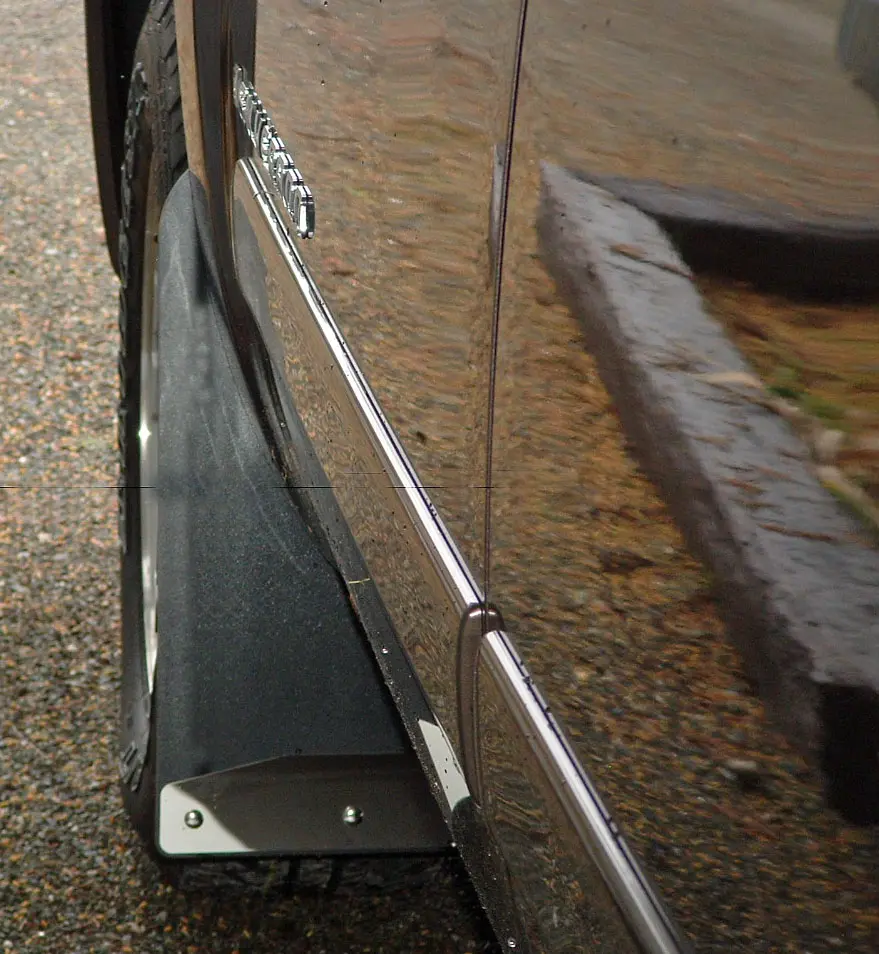 Chevy/GMC 1500 Front drill‑less mud flaps, 2001 - 2007   