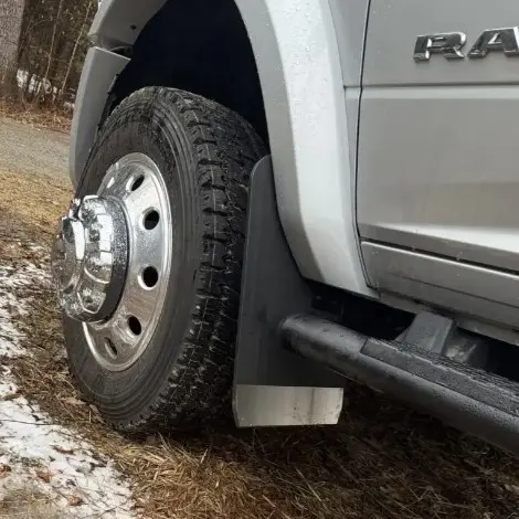 [009303] Ram 4500/5500 Front drill‑less mud flaps, 2019 – Current