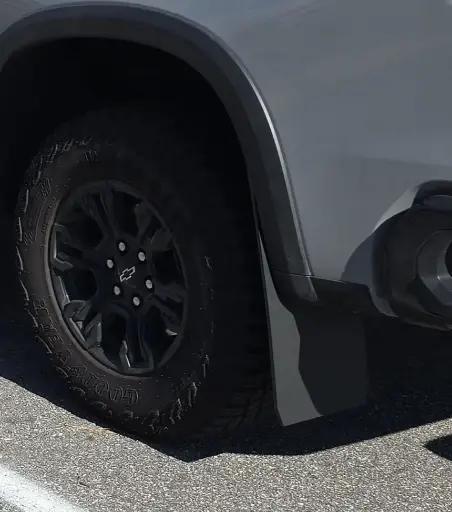 [009402] Chevy 1500 ZR2 Rear drill‑less mud flaps, 2022 – Current 
