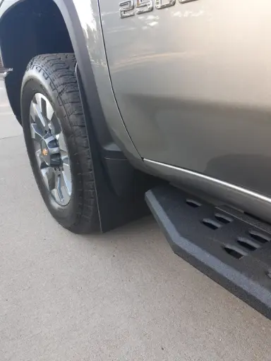 [009312] Chevy 2500/3500 Front drill‑less mud flaps, 2020 – Current