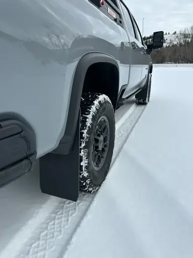 [009404] Chevy 2500 ZR2 and ZR2 Bison Rear drill‑less mud flaps, 2024 – Current